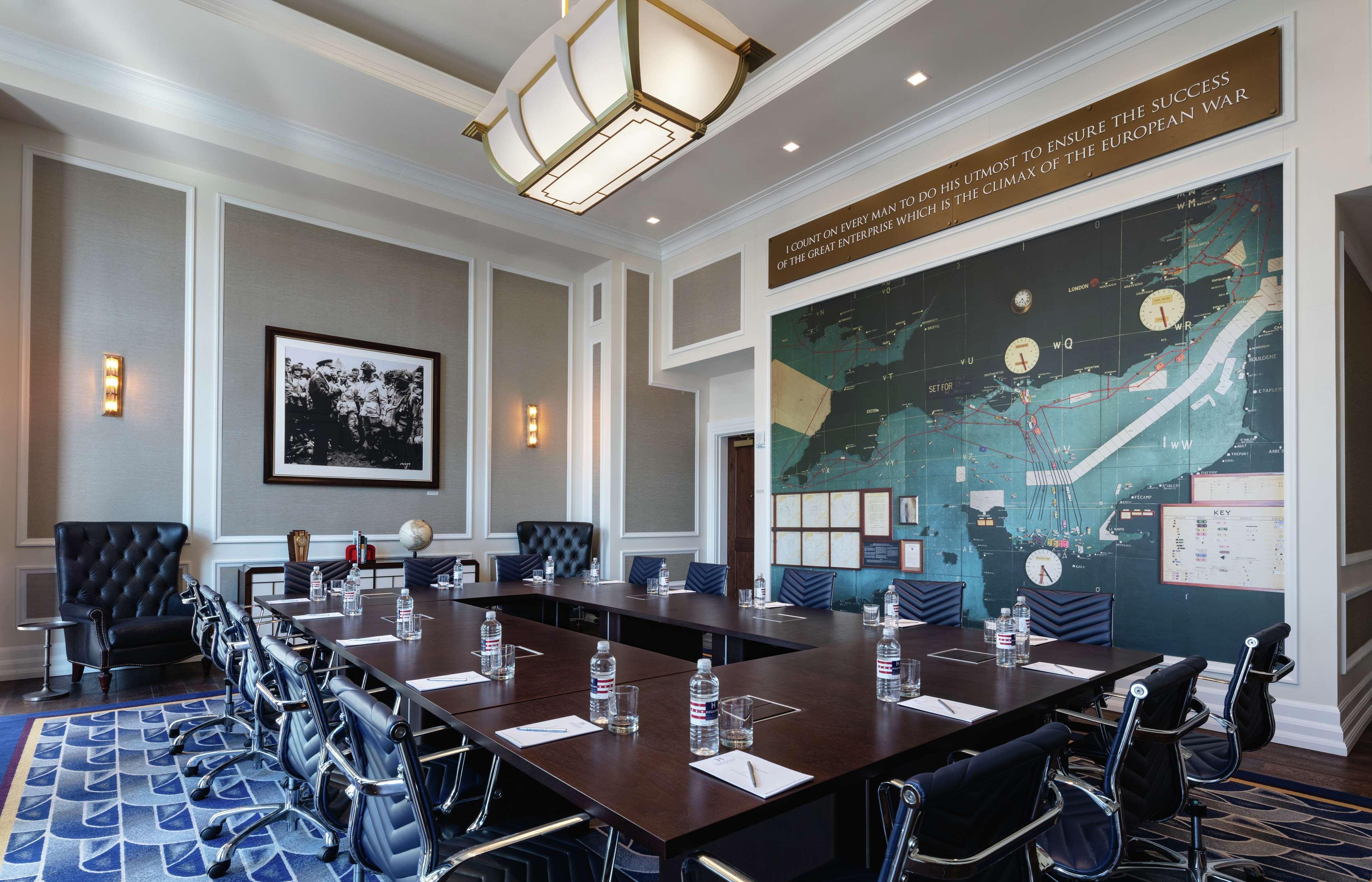 The Higgins Hotel New Orleans, Curio Collection By Hilton Екстериор снимка