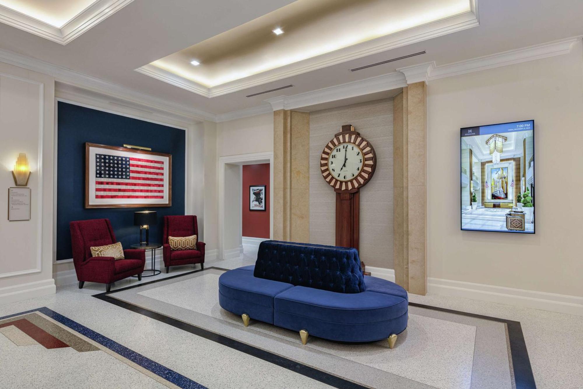 The Higgins Hotel New Orleans, Curio Collection By Hilton Екстериор снимка