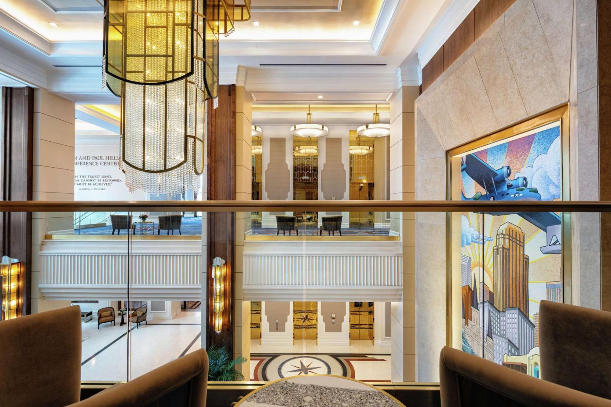 The Higgins Hotel New Orleans, Curio Collection By Hilton Екстериор снимка